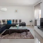 By The Sea - 19419 Apartamento *