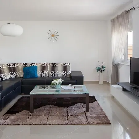 By The Sea - 19419 Apartment *