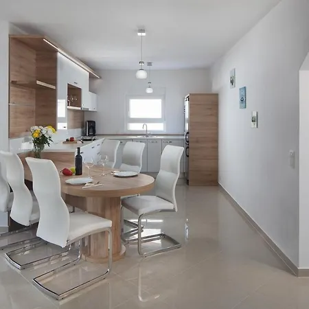 By The Sea - 19419 Apartment *