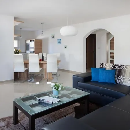 By The Sea - 19419 Apartment *